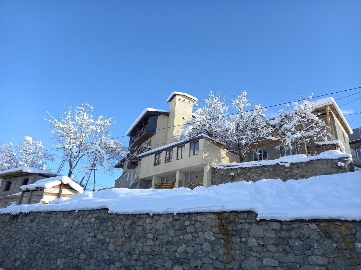 Spardishi Tower 梅斯蒂亚 外观 照片